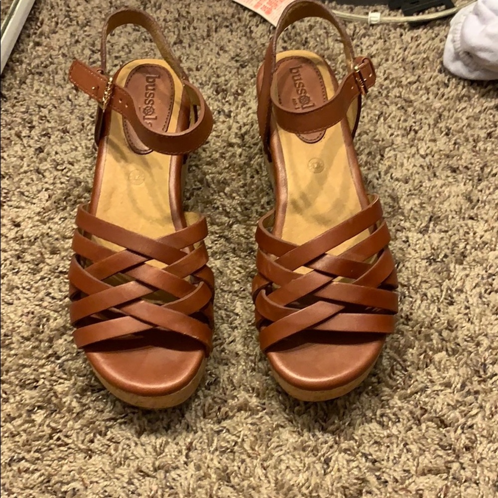 Bussola Brown Criss Cross Wedges